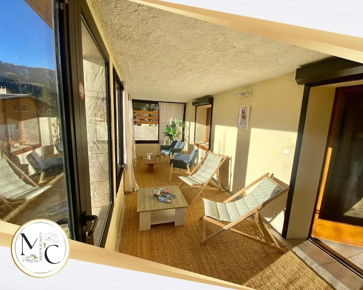 Apartment Cozy Chalet Mountain View, Garden Allos