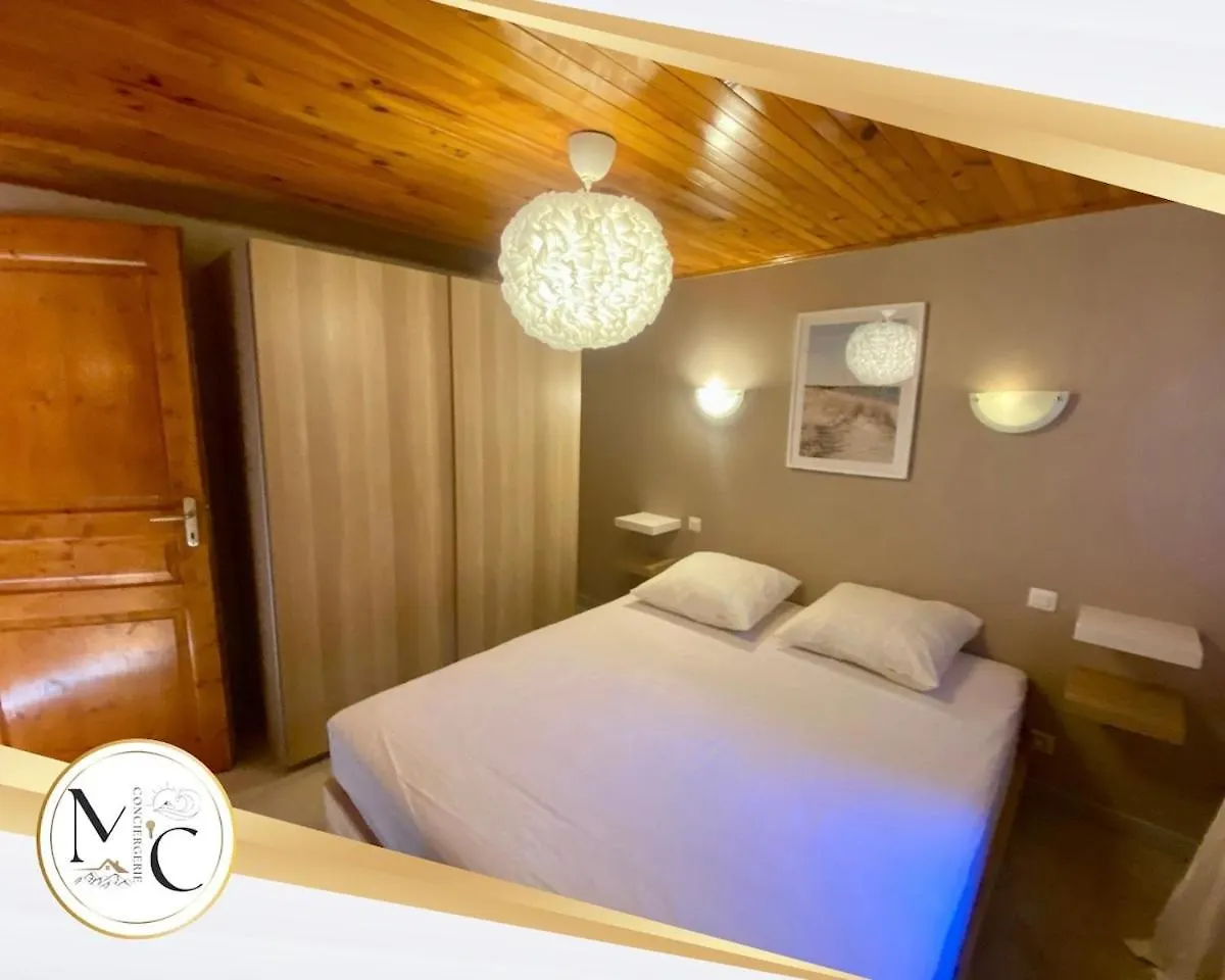 Cozy Chalet Mountain View, Garden Allos France