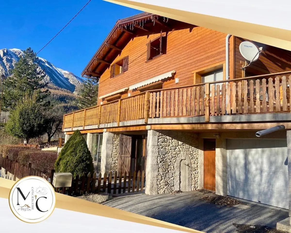 Cozy Chalet Mountain View, Garden Allos Apartment
