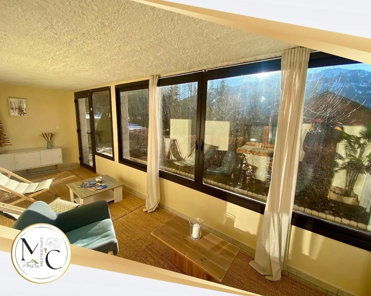 Cozy Chalet Mountain View, Garden Allos Apartment